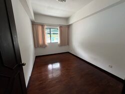 Stratford Court (D16), Condominium #450011321